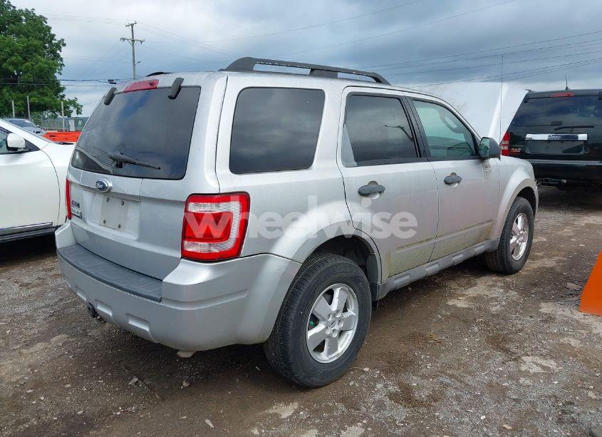 Photo 4 of 2009 Ford Escape XLT (VIN 1FMCU03G79KA30331)