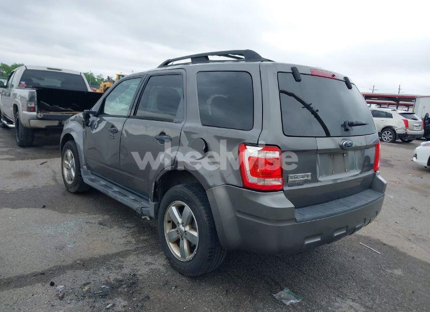 Photo 3 of 2009 Ford Escape XLT (VIN 1FMCU03G79KA57447)