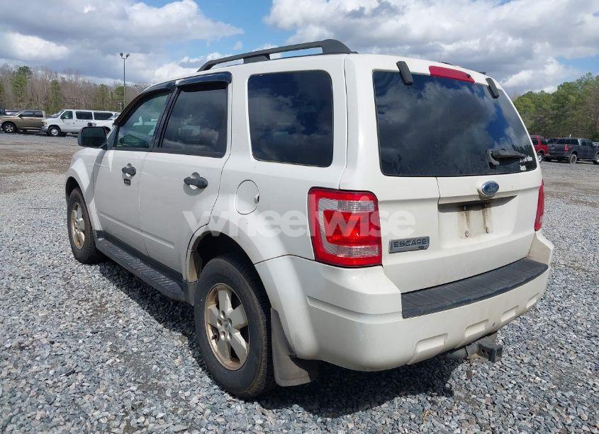 Photo 3 of 2009 Ford Escape XLT (VIN 1FMCU03G79KA82039)
