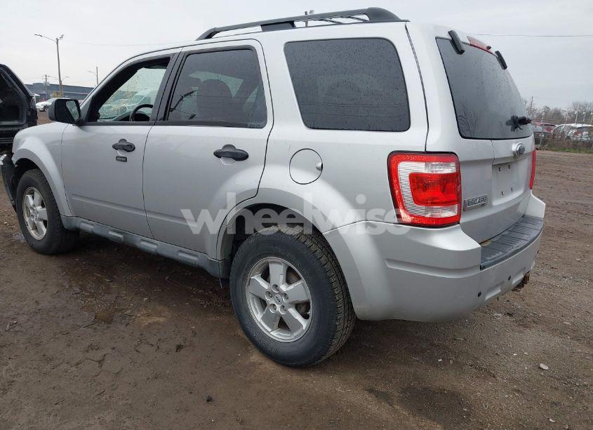 Photo 3 of 2009 Ford Escape XLT (VIN 1FMCU03G79KC98490)