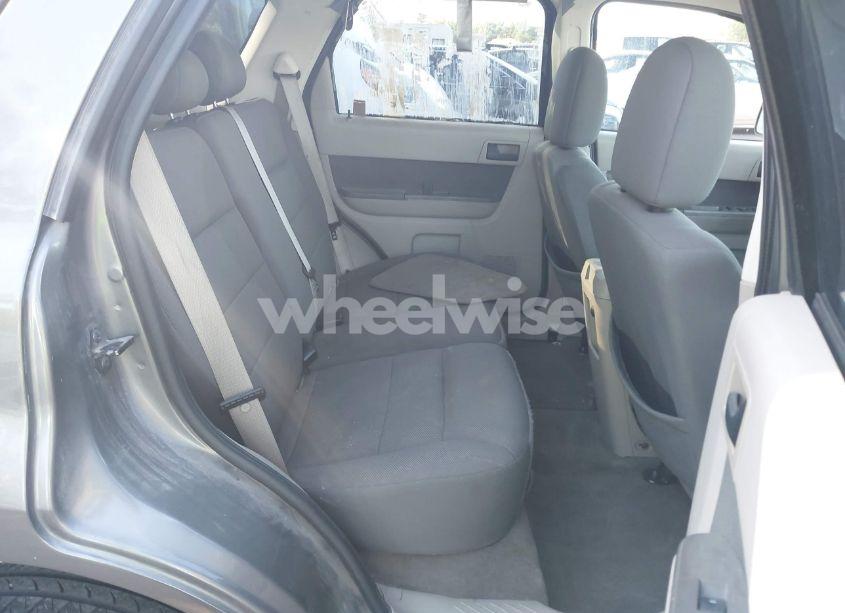 Photo 8 of 2009 Ford Escape XLT (VIN 1FMCU03G89KA53827)