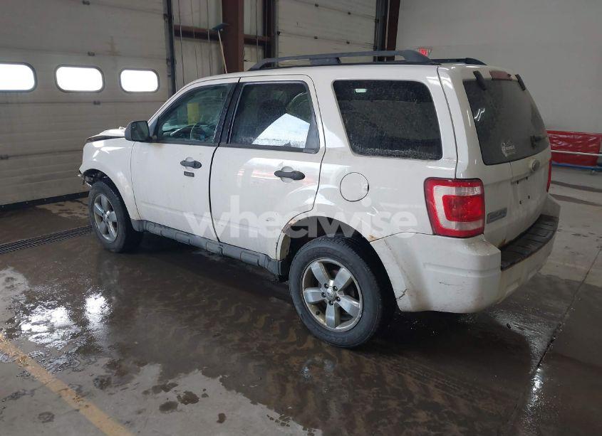 Photo 3 of 2009 Ford Escape XLT (VIN 1FMCU03G99KB02517)