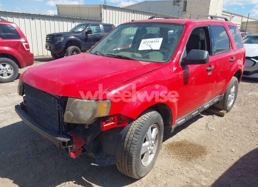 Photo 2 of 2009 Ford Escape XLT (VIN 1FMCU03GX9KA18609)