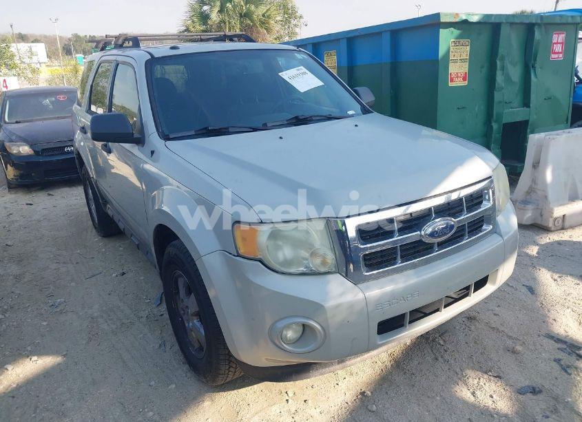 2009 Ford Escape XLT (VIN 1FMCU03GX9KD07084) main photo