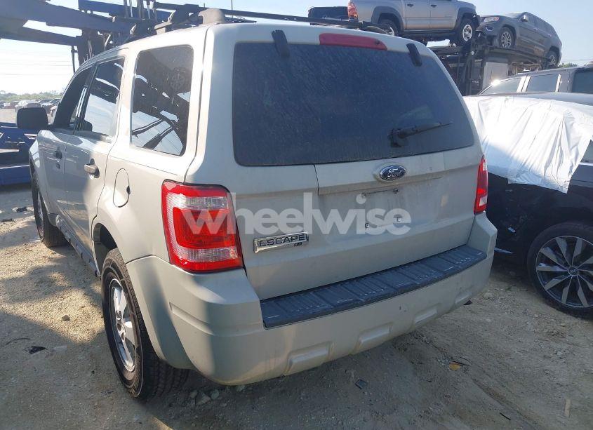 Photo 3 of 2009 Ford Escape XLT (VIN 1FMCU03GX9KD07084)