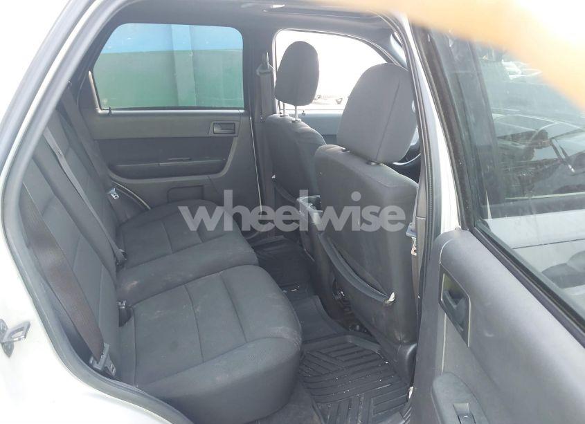 Photo 8 of 2009 Ford Escape XLT (VIN 1FMCU03GX9KD07084)