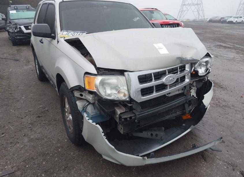 Photo 18 of 2008 Ford Escape XLT (VIN 1FMCU03Z08KE31106)