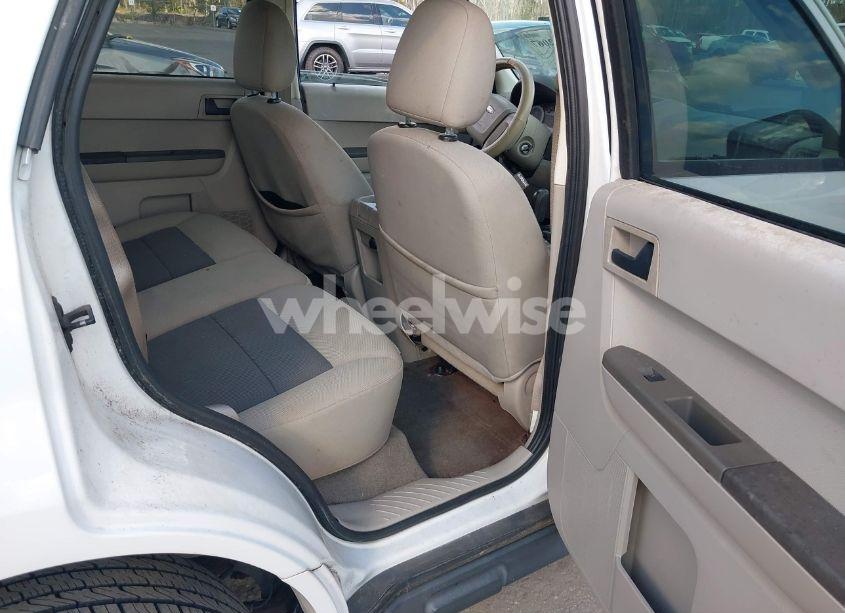 Photo 8 of 2008 Ford Escape XLT (VIN 1FMCU03Z18KA43639)