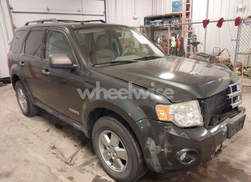 2008 Ford Escape XLT (VIN 1FMCU03Z18KA57265) main photo