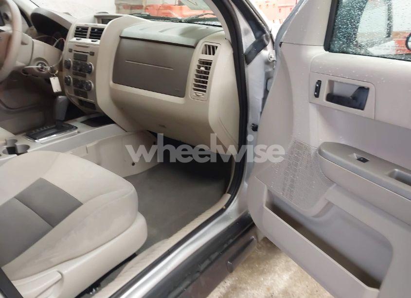 Photo 5 of 2008 Ford Escape XLT (VIN 1FMCU03Z28KA77492)