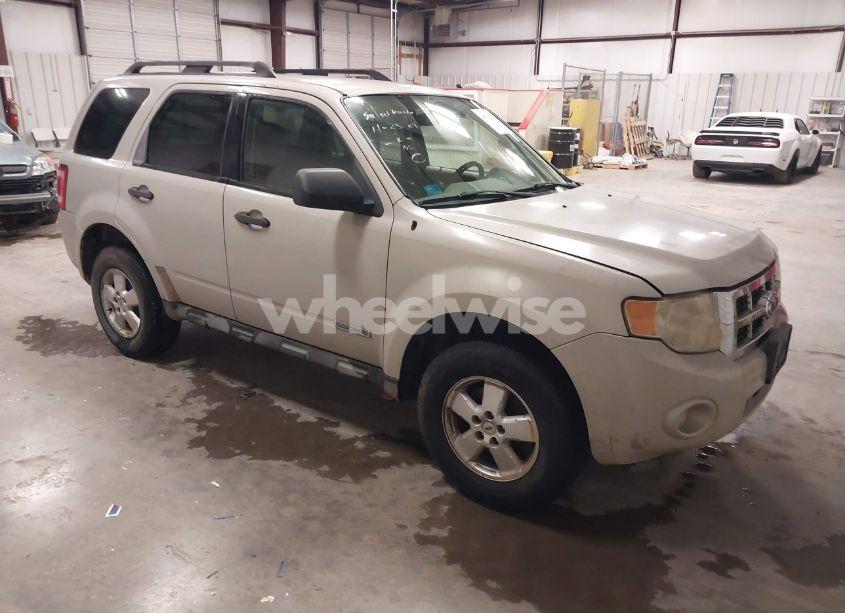 2008 Ford Escape XLT (VIN 1FMCU03Z38KC18747) main photo