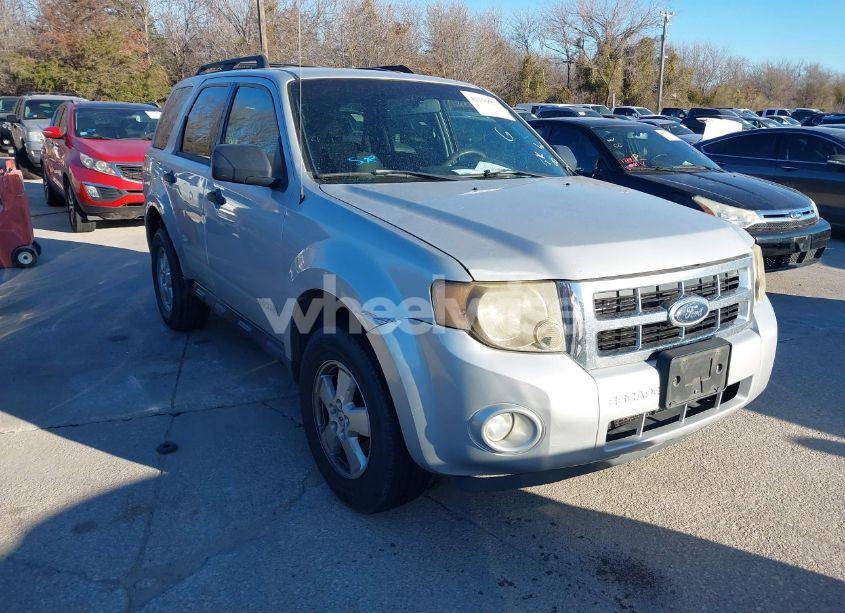2008 Ford Escape XLT (VIN 1FMCU03Z48KE45820) main photo