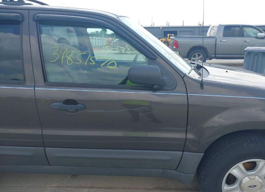 Photo 12 of 2007 Ford Escape XLT (VIN 1FMCU03Z77KA77390)