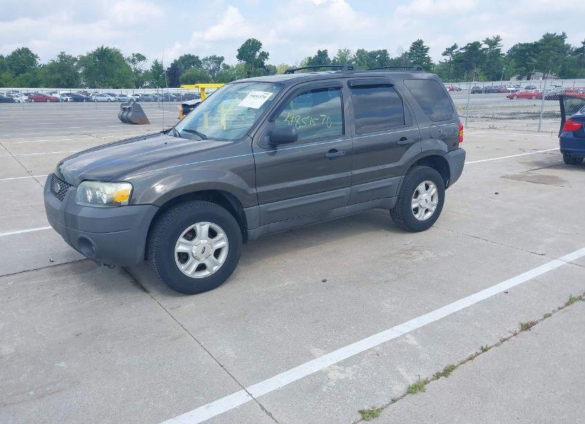Photo 2 of 2007 Ford Escape XLT (VIN 1FMCU03Z77KA77390)