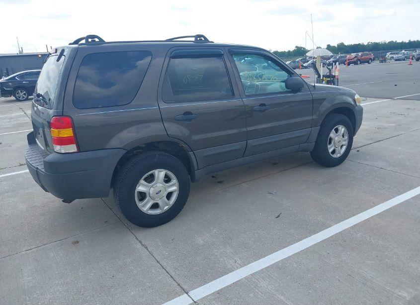 Photo 4 of 2007 Ford Escape XLT (VIN 1FMCU03Z77KA77390)