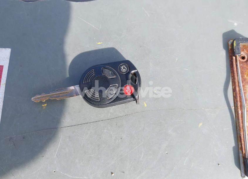 Photo 11 of 2008 Ford Escape XLT (VIN 1FMCU03Z78KA13545)