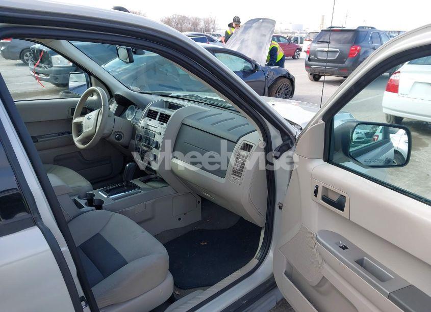 Photo 5 of 2008 Ford Escape XLT (VIN 1FMCU03Z78KA13545)