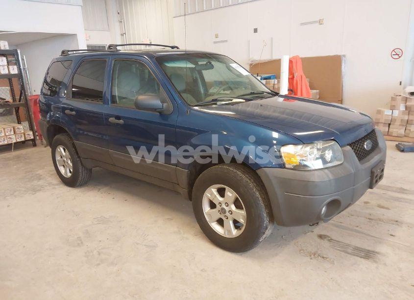 2007 Ford Escape XLT (VIN 1FMCU03Z87KB33854) main photo