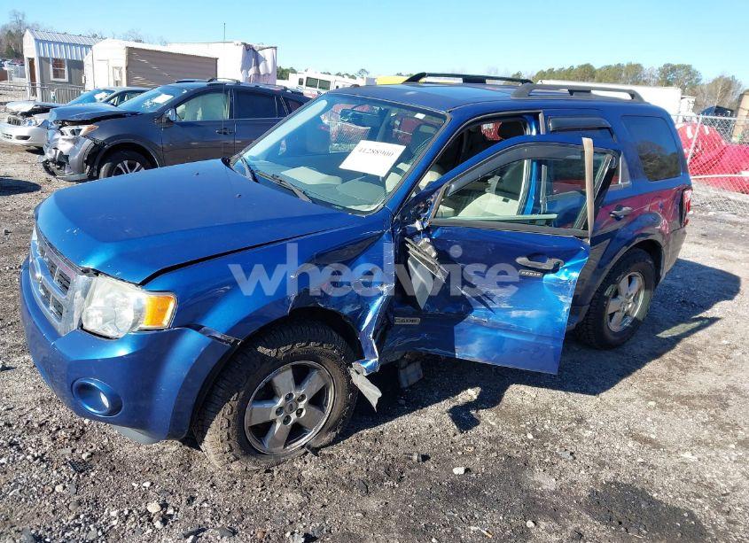 Photo 2 of 2008 Ford Escape XLT (VIN 1FMCU03Z88KA55738)