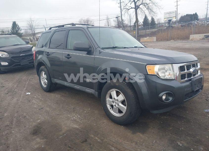 2008 Ford Escape XLT (VIN 1FMCU03Z98KB03182) main photo