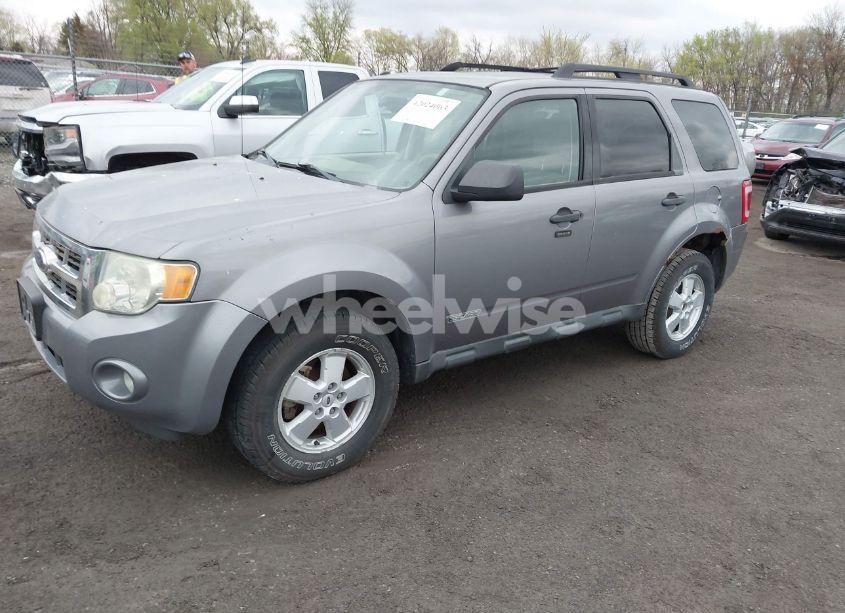 Photo 2 of 2008 Ford Escape XLT (VIN 1FMCU03Z98KC39134)