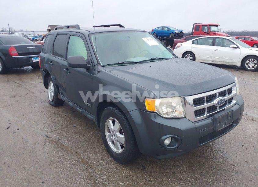2008 Ford Escape XLT (VIN 1FMCU03Z98KC63918) main photo