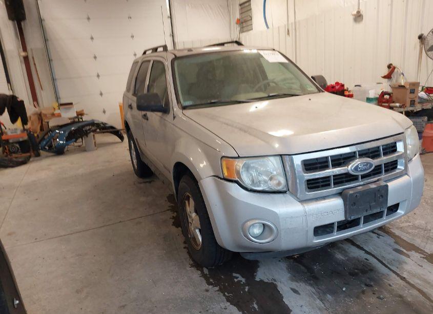 2008 Ford Escape XLT (VIN 1FMCU03ZX8KA34213) main photo
