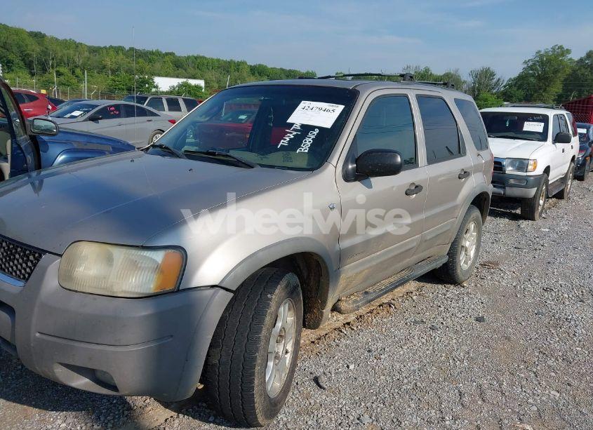 Photo 2 of 2001 Ford Escape XLT (VIN 1FMCU04101KB58456)