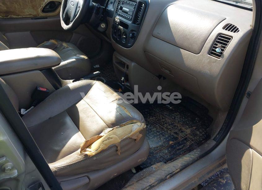 Photo 5 of 2001 Ford Escape XLT (VIN 1FMCU04101KB58456)