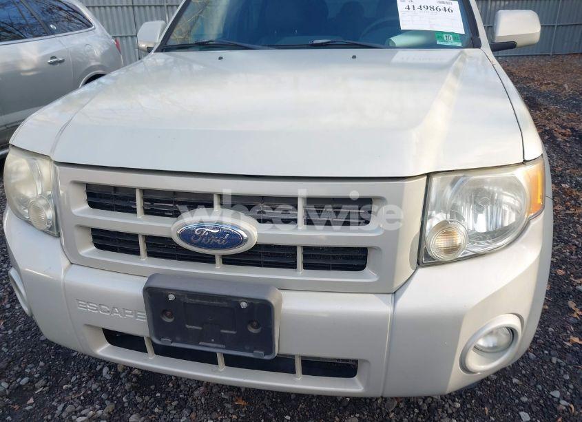 Photo 6 of 2008 Ford Escape LIMITED (VIN 1FMCU04108KD41141)