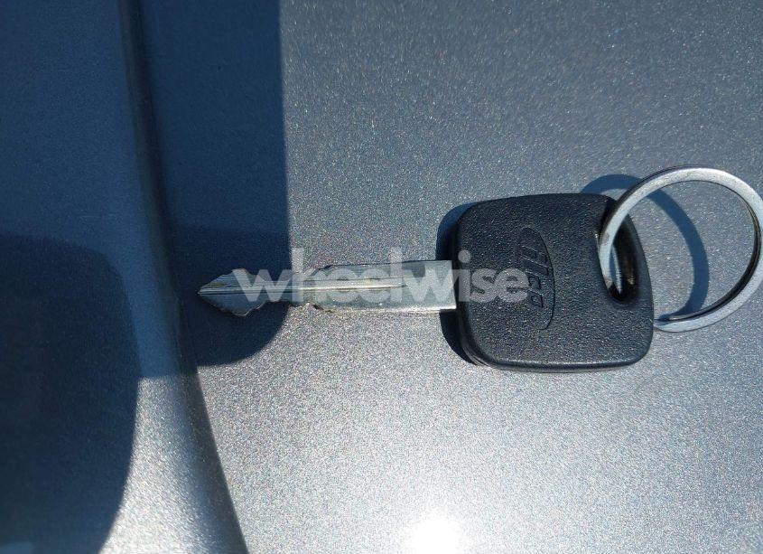 Photo 11 of 2003 Ford Escape LIMITED (VIN 1FMCU04113KB81019)