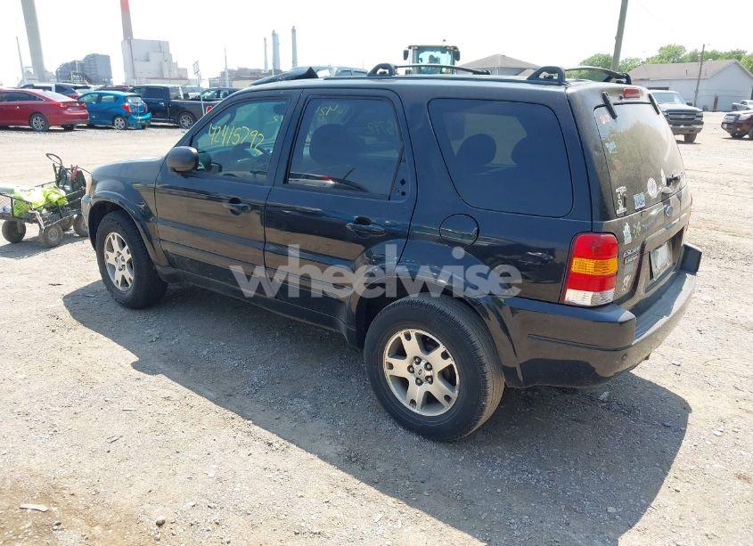 Photo 3 of 2003 Ford Escape LIMITED (VIN 1FMCU04113KB81019)