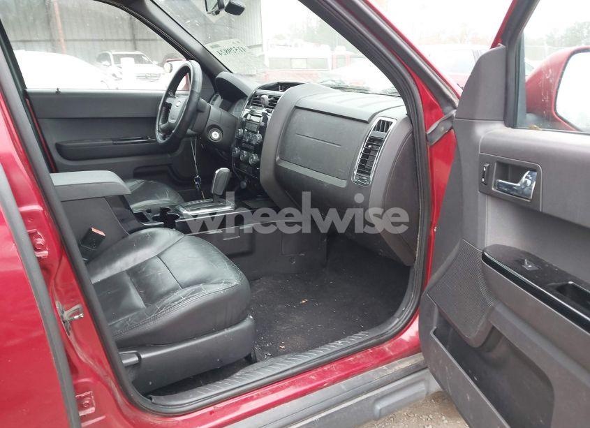 Photo 5 of 2008 Ford Escape LIMITED (VIN 1FMCU04118KB50165)