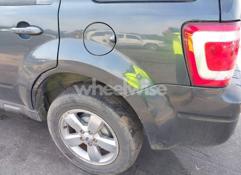 Photo 12 of 2008 Ford Escape LIMITED (VIN 1FMCU04128KD91409)
