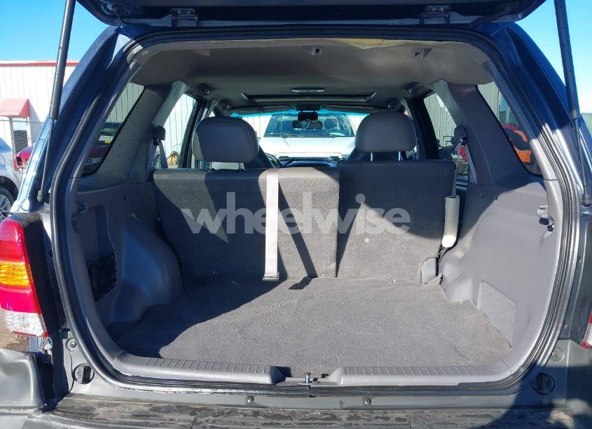 Photo 17 of 2001 Ford Escape XLT (VIN 1FMCU04131KC21937)