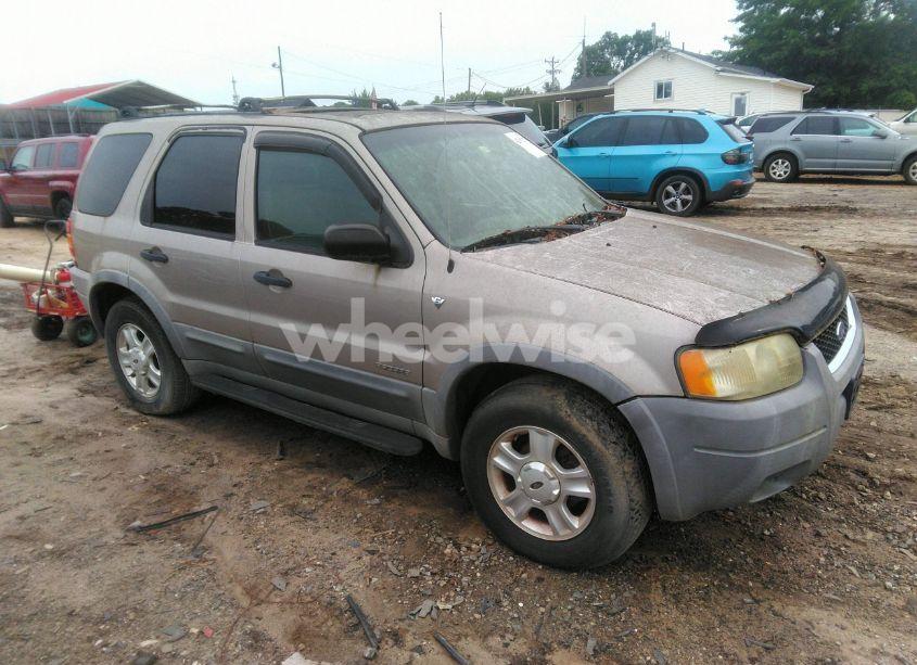 2001 Ford Escape XLT (VIN 1FMCU04131KC62634) main photo