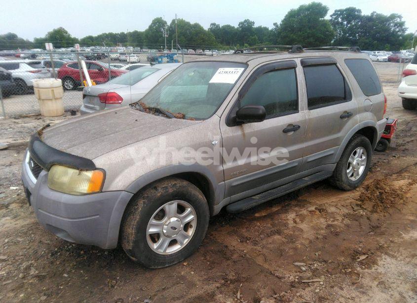 Photo 2 of 2001 Ford Escape XLT (VIN 1FMCU04131KC62634)