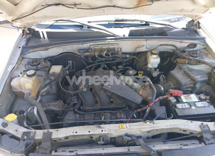 Photo 10 of 2008 Ford Escape LIMITED (VIN 1FMCU04138KA59785)