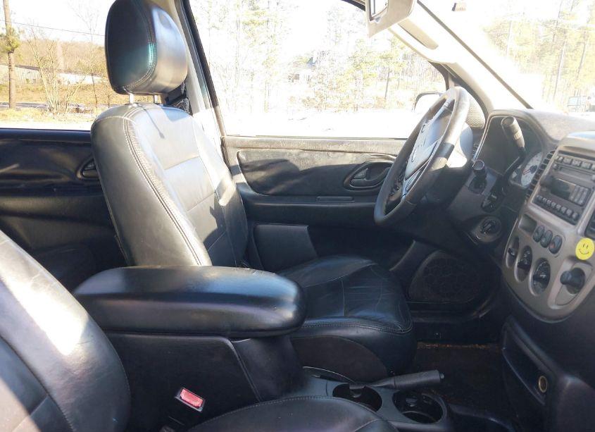 Photo 5 of 2004 Ford Escape LIMITED (VIN 1FMCU04144KB24881)