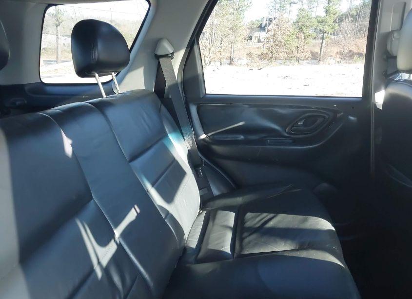 Photo 8 of 2004 Ford Escape LIMITED (VIN 1FMCU04144KB24881)