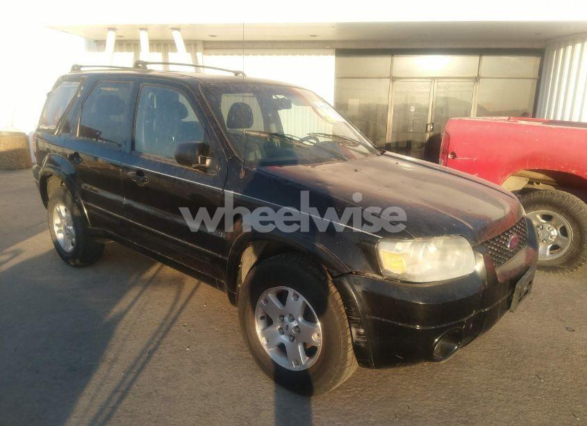 2007 Ford Escape LIMITED (VIN 1FMCU04147KA92387) main photo