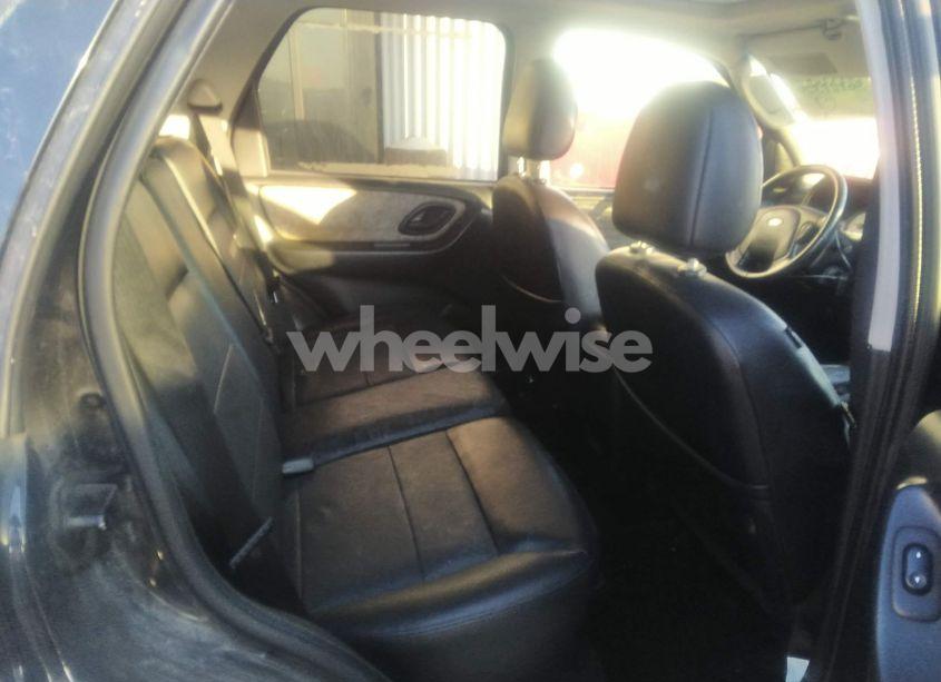 Photo 8 of 2007 Ford Escape LIMITED (VIN 1FMCU04147KA92387)