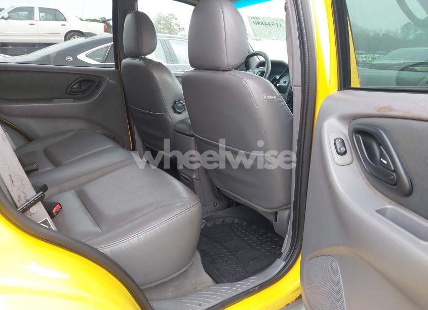 Photo 8 of 2002 Ford Escape XLT (VIN 1FMCU04152KA17559)