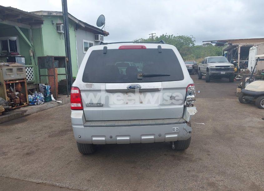 Photo 16 of 2008 Ford Escape LIMITED (VIN 1FMCU04158KB42604)