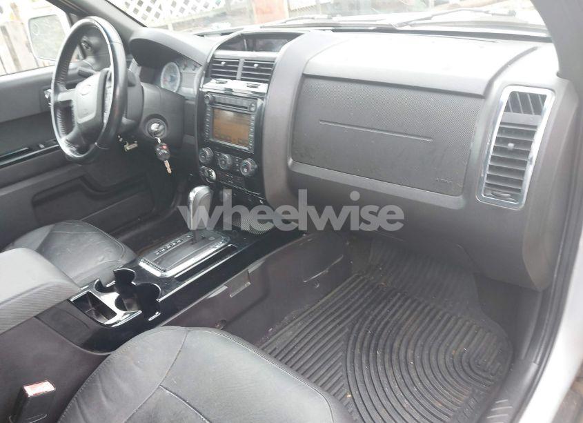 Photo 5 of 2008 Ford Escape LIMITED (VIN 1FMCU04158KB42604)