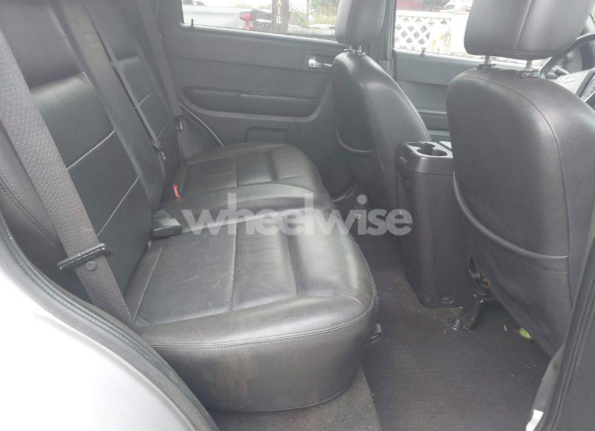 Photo 8 of 2008 Ford Escape LIMITED (VIN 1FMCU04158KB42604)