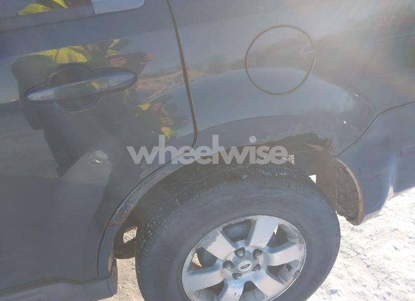 Photo 12 of 2008 Ford Escape LIMITED (VIN 1FMCU04158KE09871)