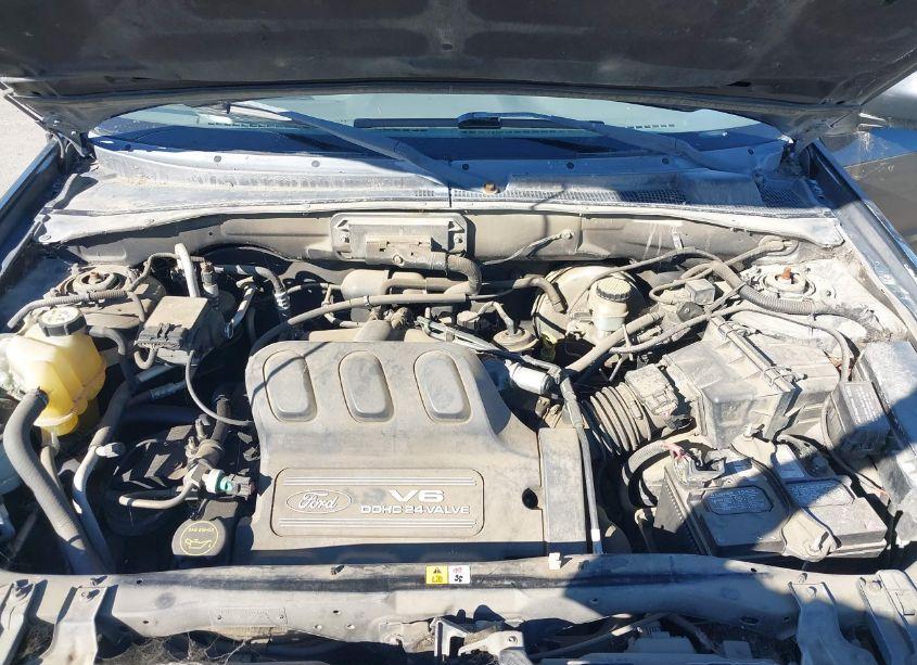 Photo 10 of 2002 Ford Escape XLT (VIN 1FMCU04162KA29803)