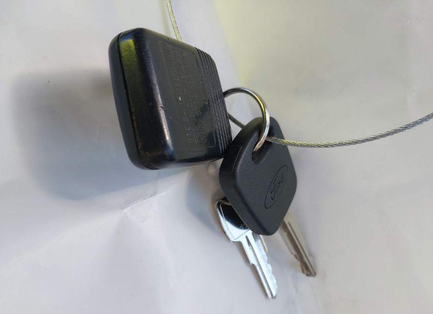 Photo 11 of 2002 Ford Escape XLT (VIN 1FMCU04162KA29803)