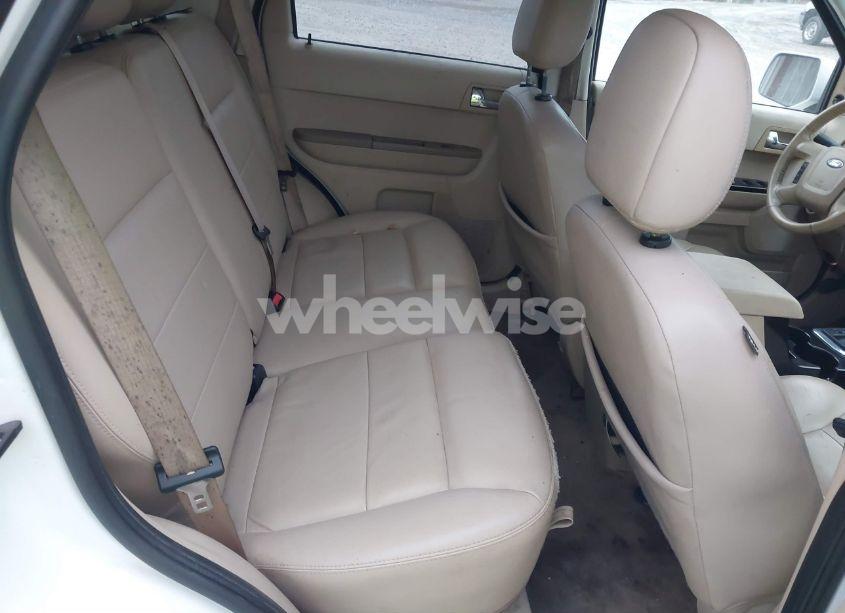 Photo 8 of 2008 Ford Escape LIMITED (VIN 1FMCU04168KB33331)